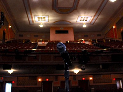 Theater5LR